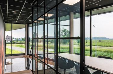 Interlight downlights toegepast in een kantoor Interlight LED downlights