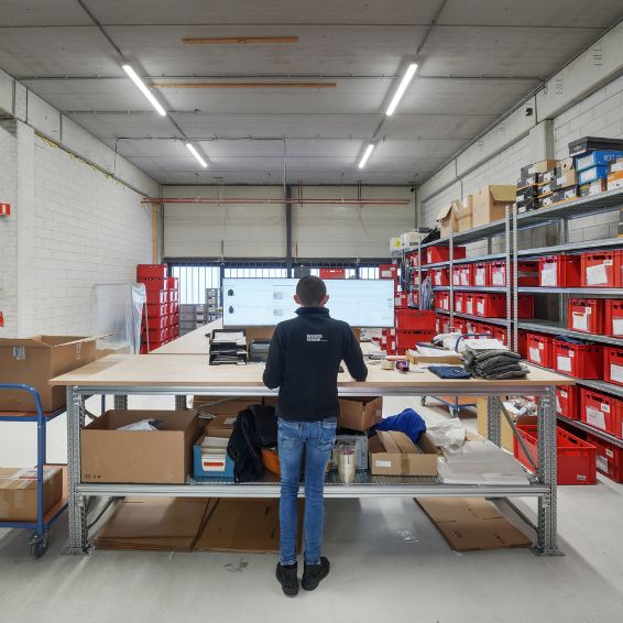 Bekijk LED verlichting voor magazijnen Magazijnverlichting